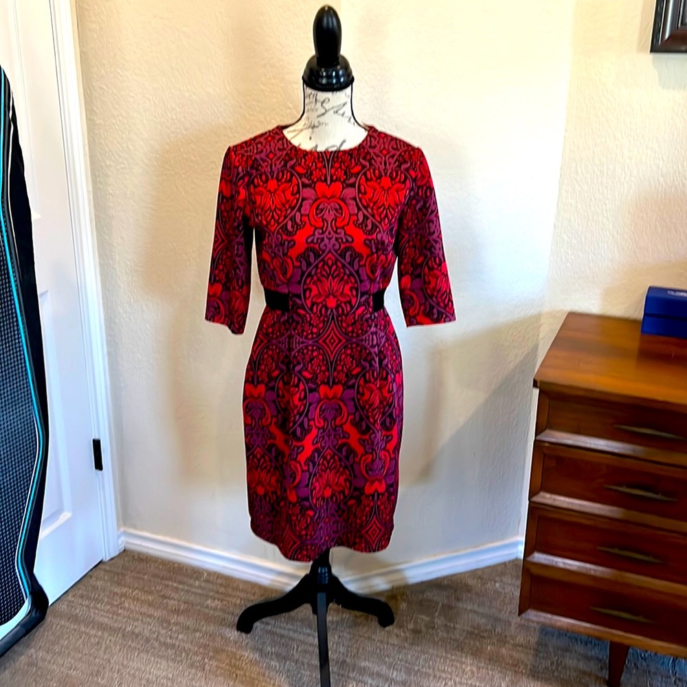Gabby Skye Red and Purple Midi 3/4” sleeve dress. Size 8. Like new condition.